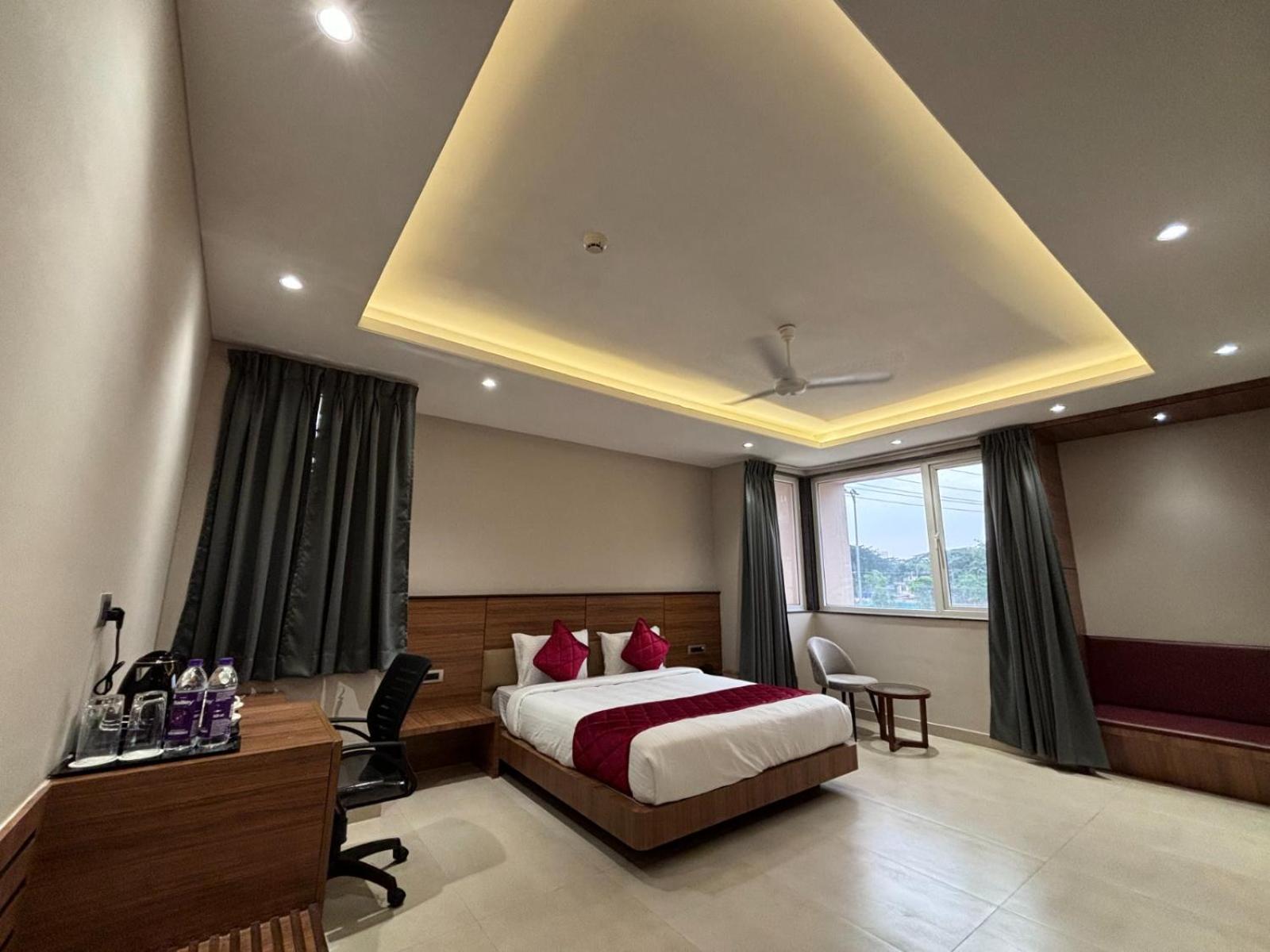 Rohika Aau-Igh Guwahati Exterior foto